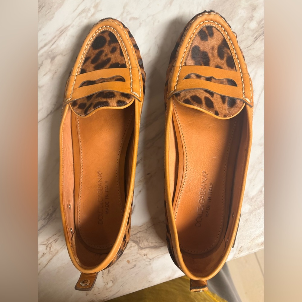 Dolce & Gabbana Leopard Print Loafers - Brown and Tan